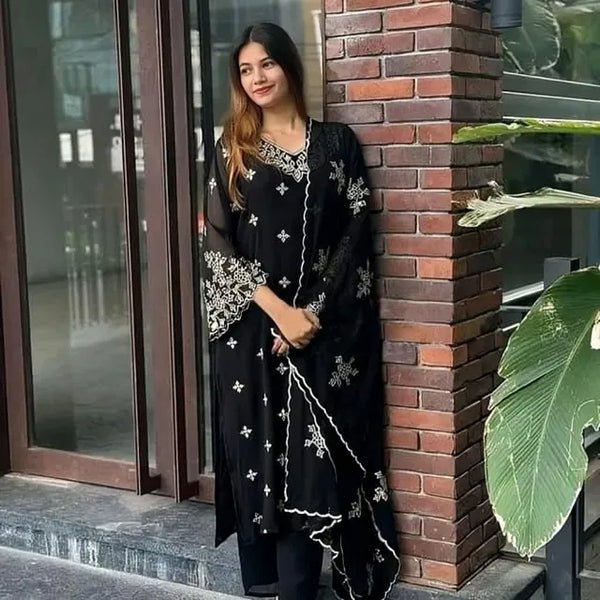 Women’s Black Kurta Set with Dupatta & Bottomwear – Elegant Festive Wear